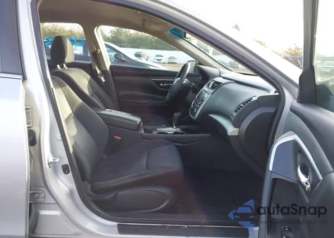 2017 Nissan Altima 2.5 S z USA, uszkodzony, nr VIN 1N4AL3AP5HN344548